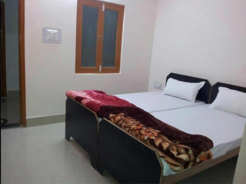 Ali Baba Guest House Varanasi Exterior photo